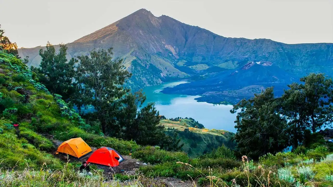 Paket Trekking Rinjani Via Torean