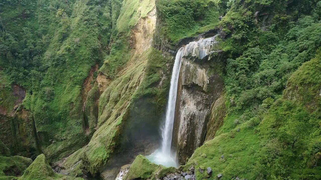 air terjun penimbungan torean rinjani