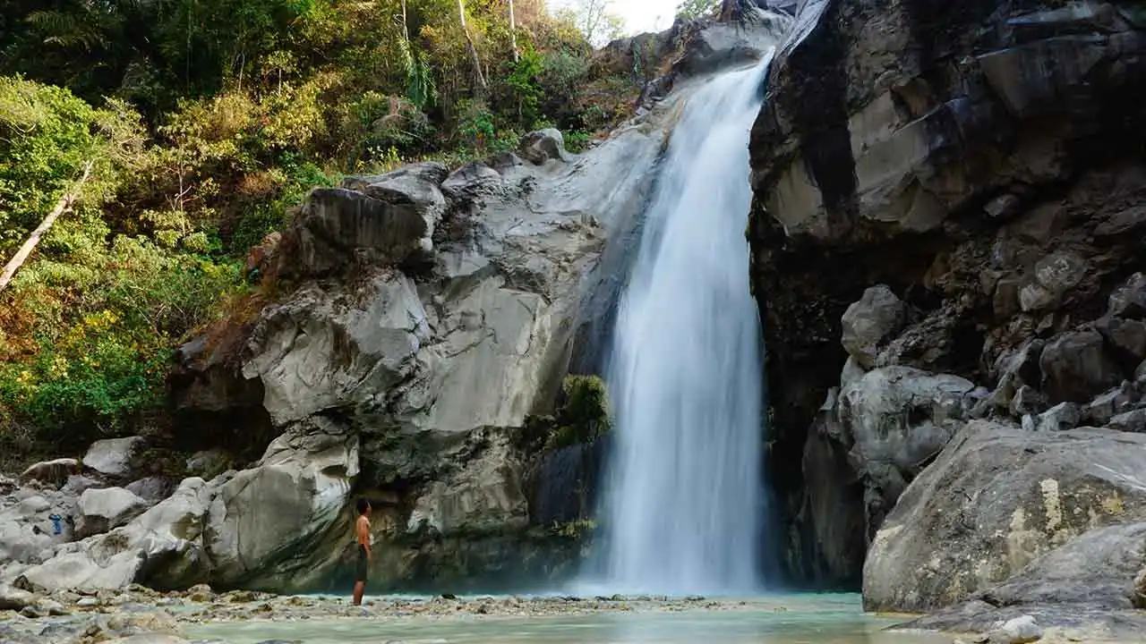 air-terjun-mangku-sakti-lombok