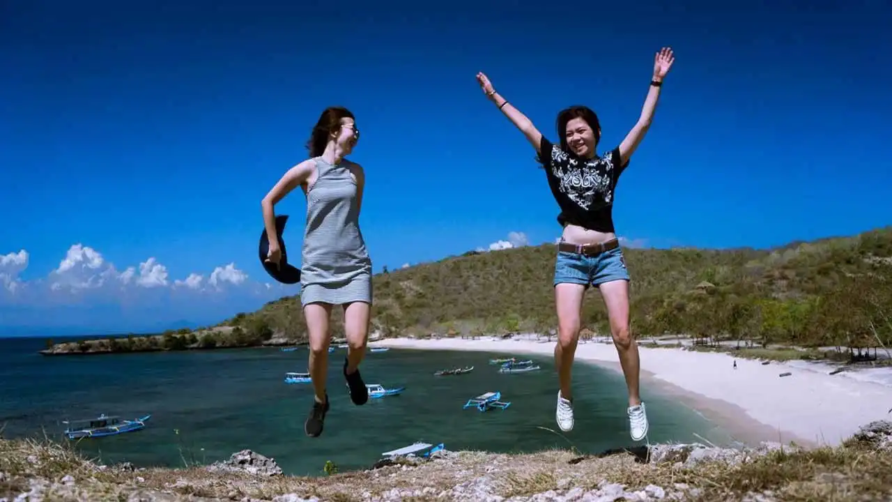 pink beach lombok