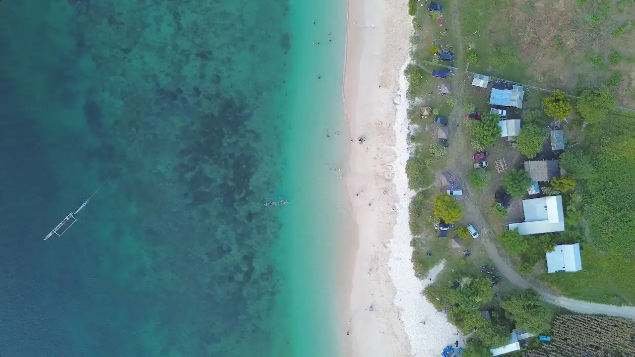Segui Beach In East Lombok A.K.A Pink Beach 2 3 pantai di lombok timur yang sedang hits