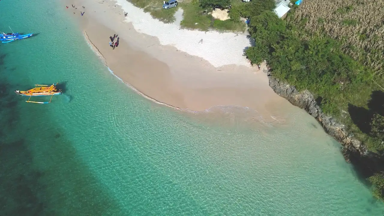 Pantai Pink 2 Lombok Segui