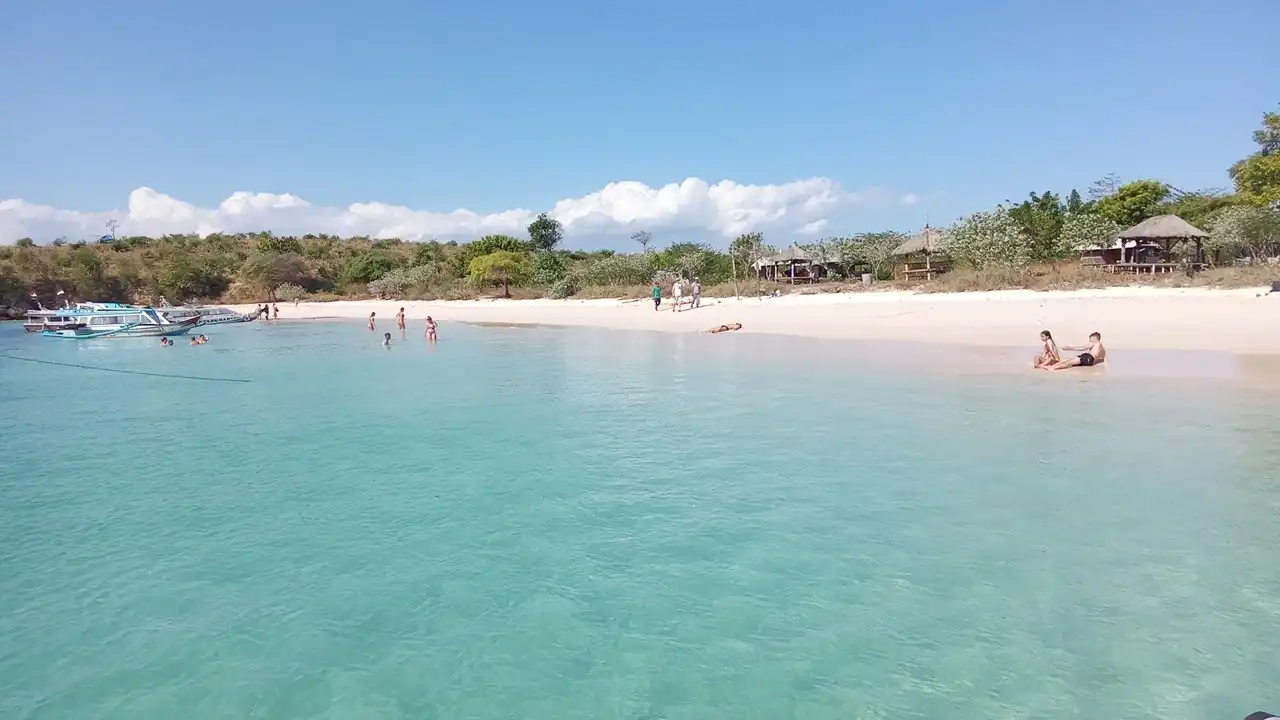 Kaliantan Beach - Best Kitesurfing Spot in Lombok 10 paket wisata lombok murah dan paket trekking gunung rinjani