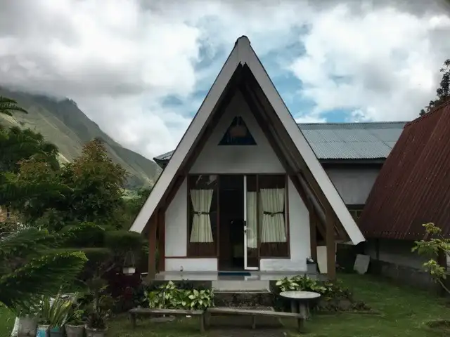 Review of Mandiri Homestay Sembalun with a View of Mount Rinjani and Pergasingan Hill 3 paket wisata lombok murah dan paket trekking gunung rinjani