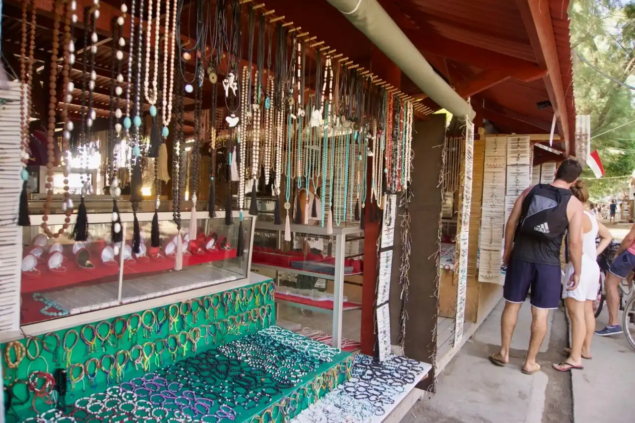 pusat souvenir gili trawangan