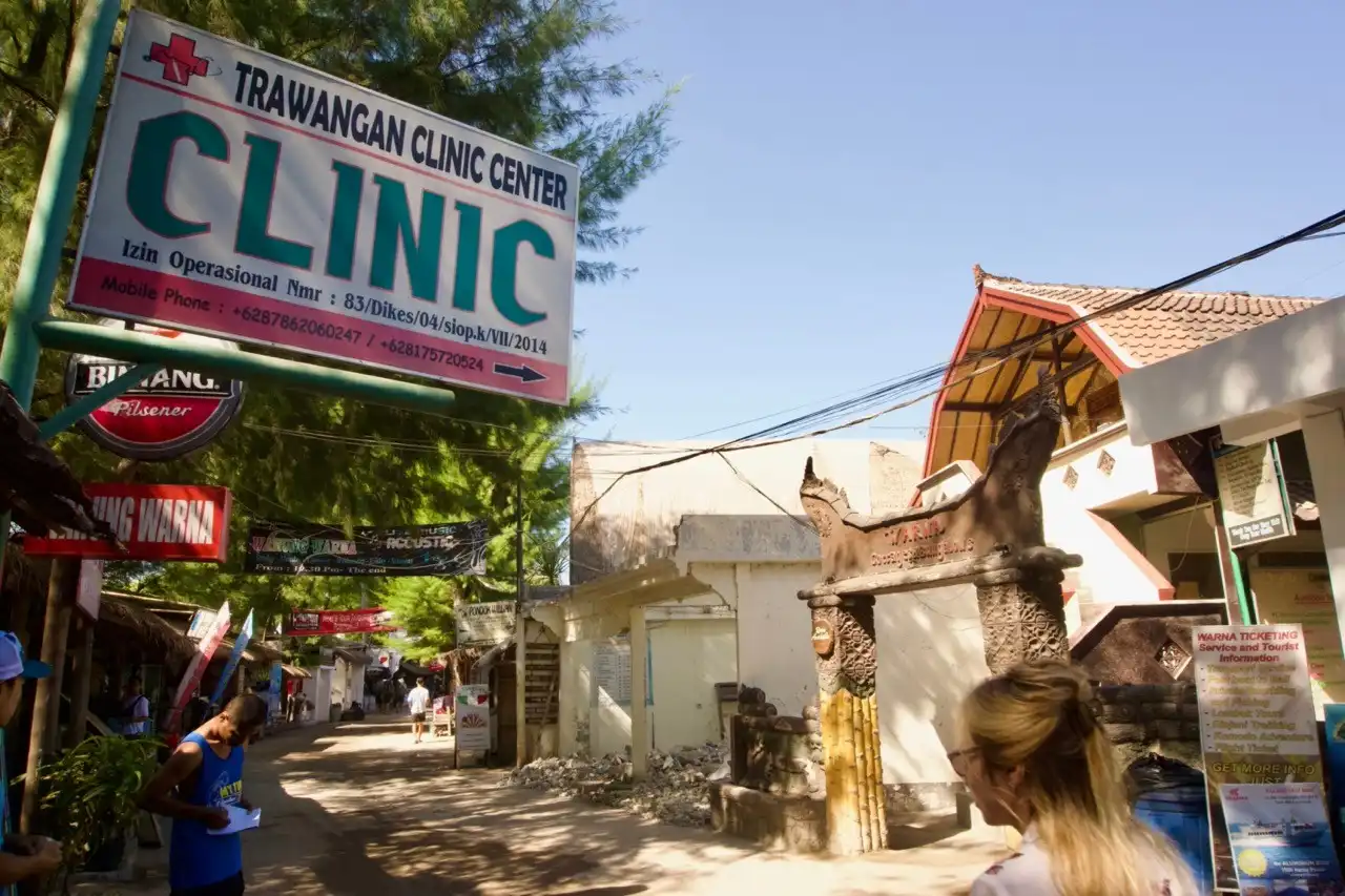 trawangan clinic center