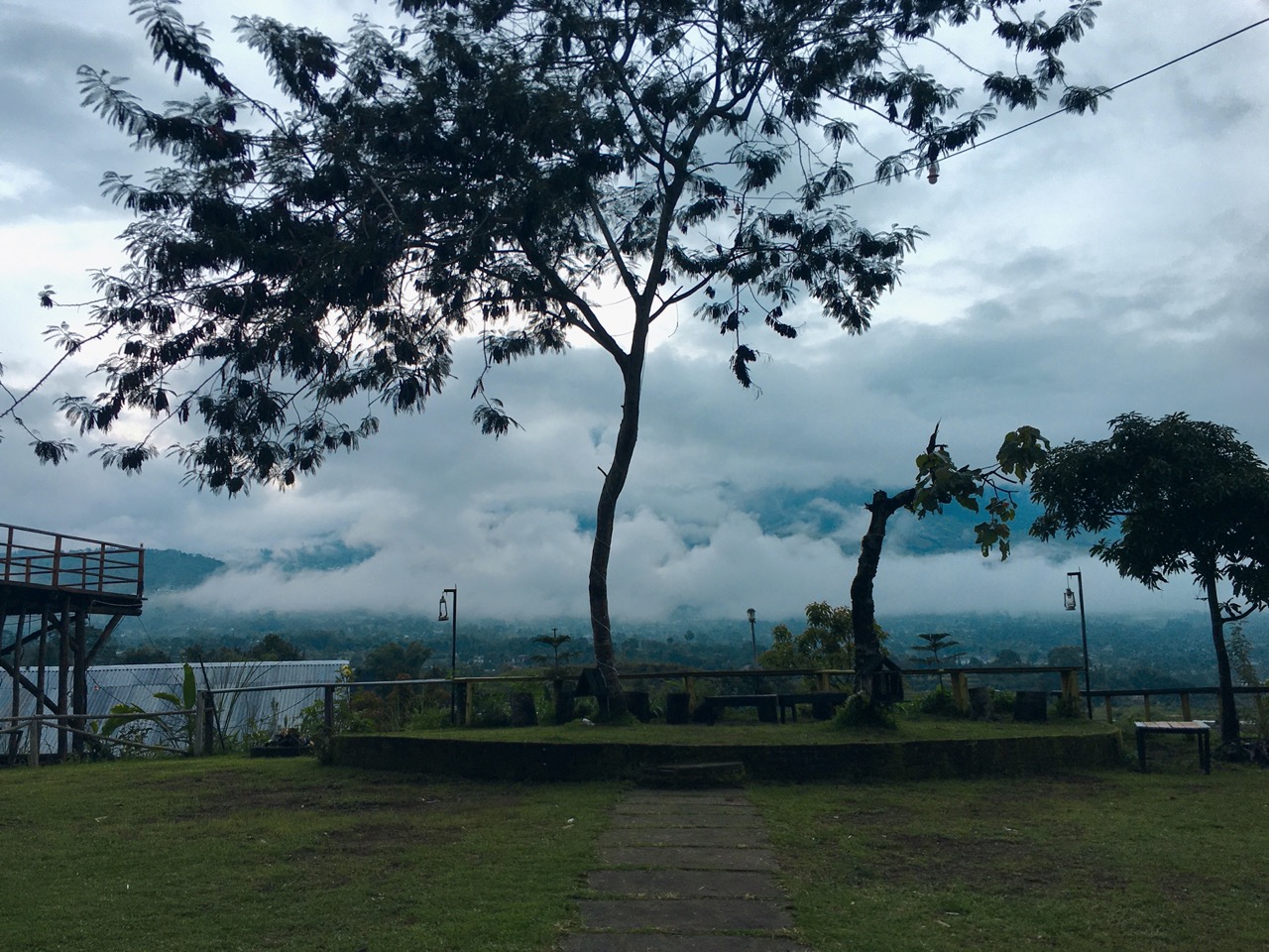Review of Arum Rinjani Park : Camping Ground - Glamping & Flower Garden 3 view rinjani dari camping ground arum rinjani park sembalun