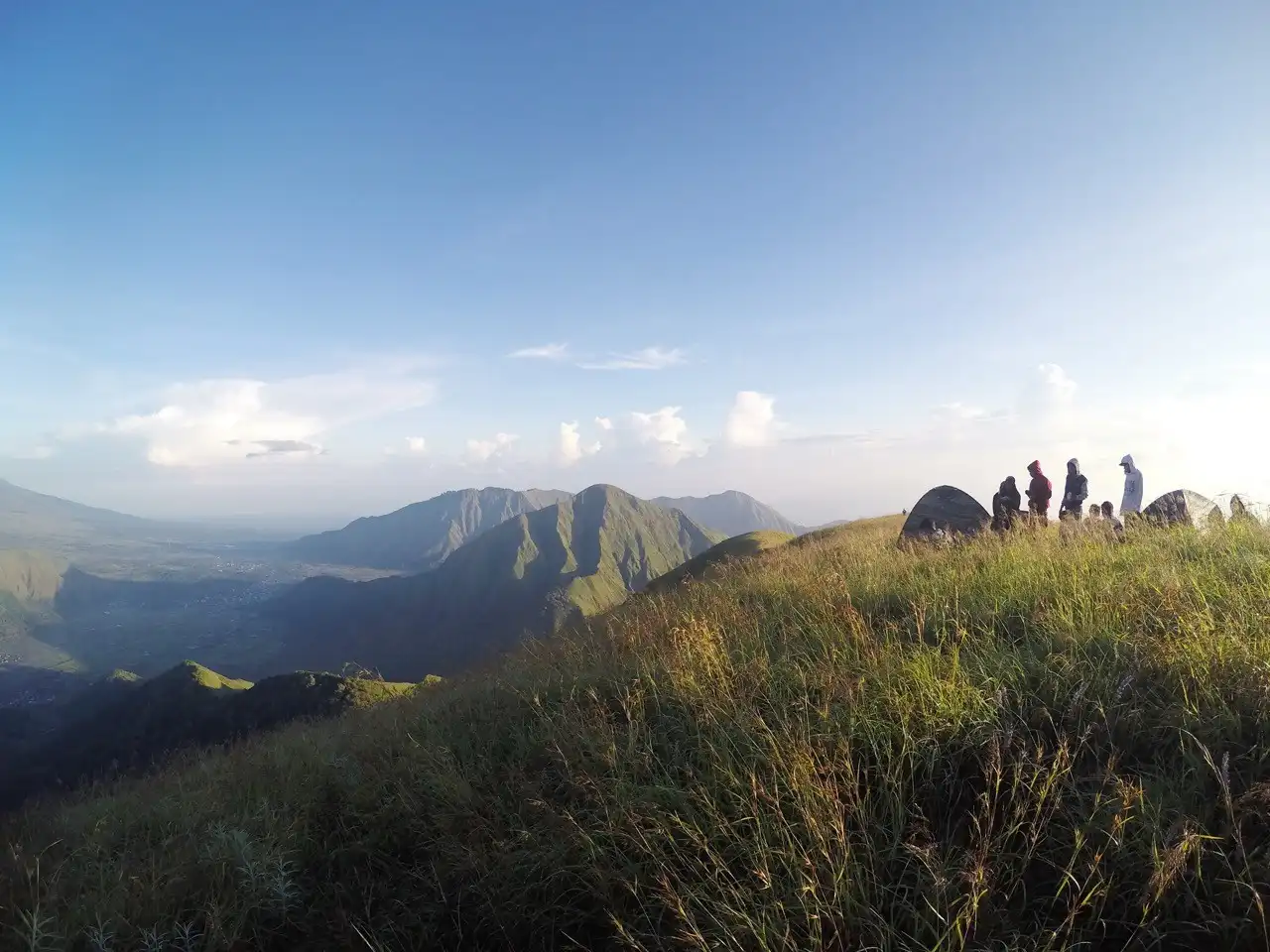 Bukit Nanggi Hill Sembalun, Lombok – The Overlooked Mountain Gem 5 paket wisata lombok murah dan paket trekking gunung rinjani