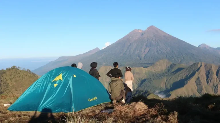 Gunung Sempana dengan view gunung rinjani