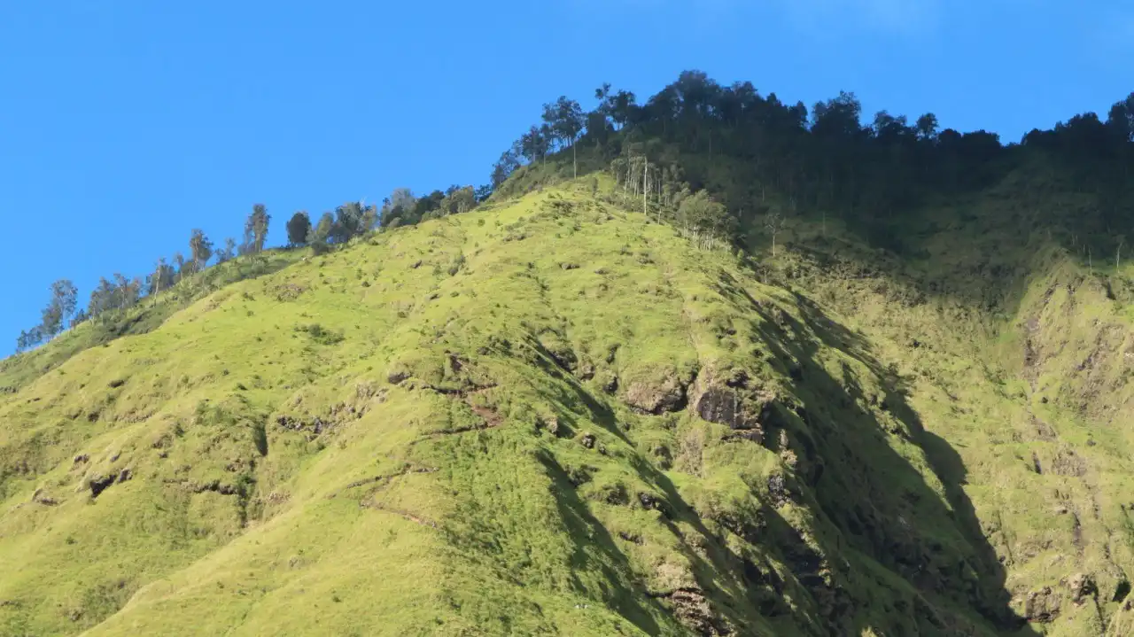Letter Z Gunung Sempana