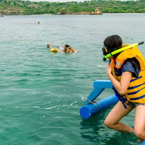 snorkeling di gili petelu pantai pink